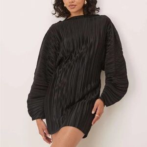 Pleated silky balloon sleeve tunic